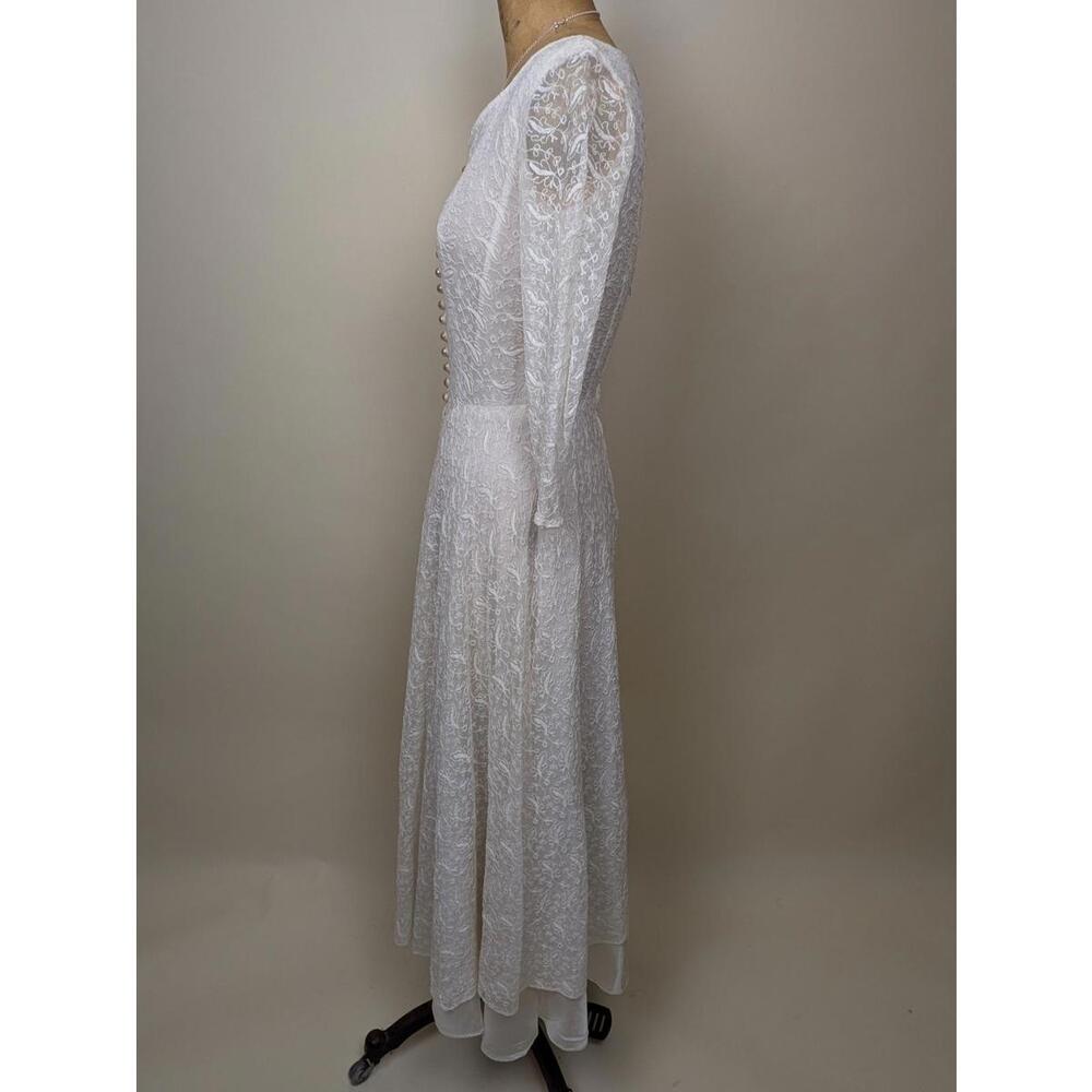 1940's lace wedding dress - Picture 4 of 7